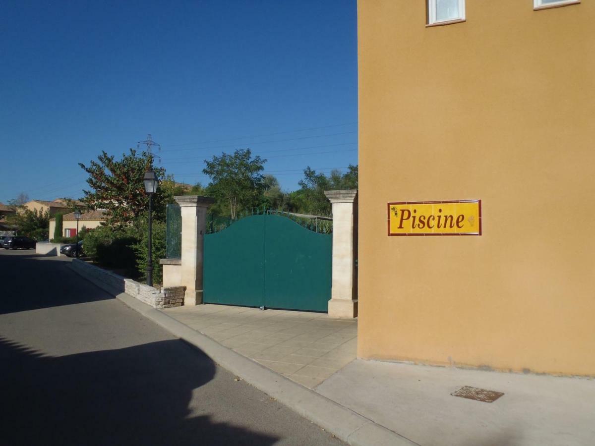 Appartement Dans La Residence Les Mazets De Camargue 阿爾勒 外观 照片