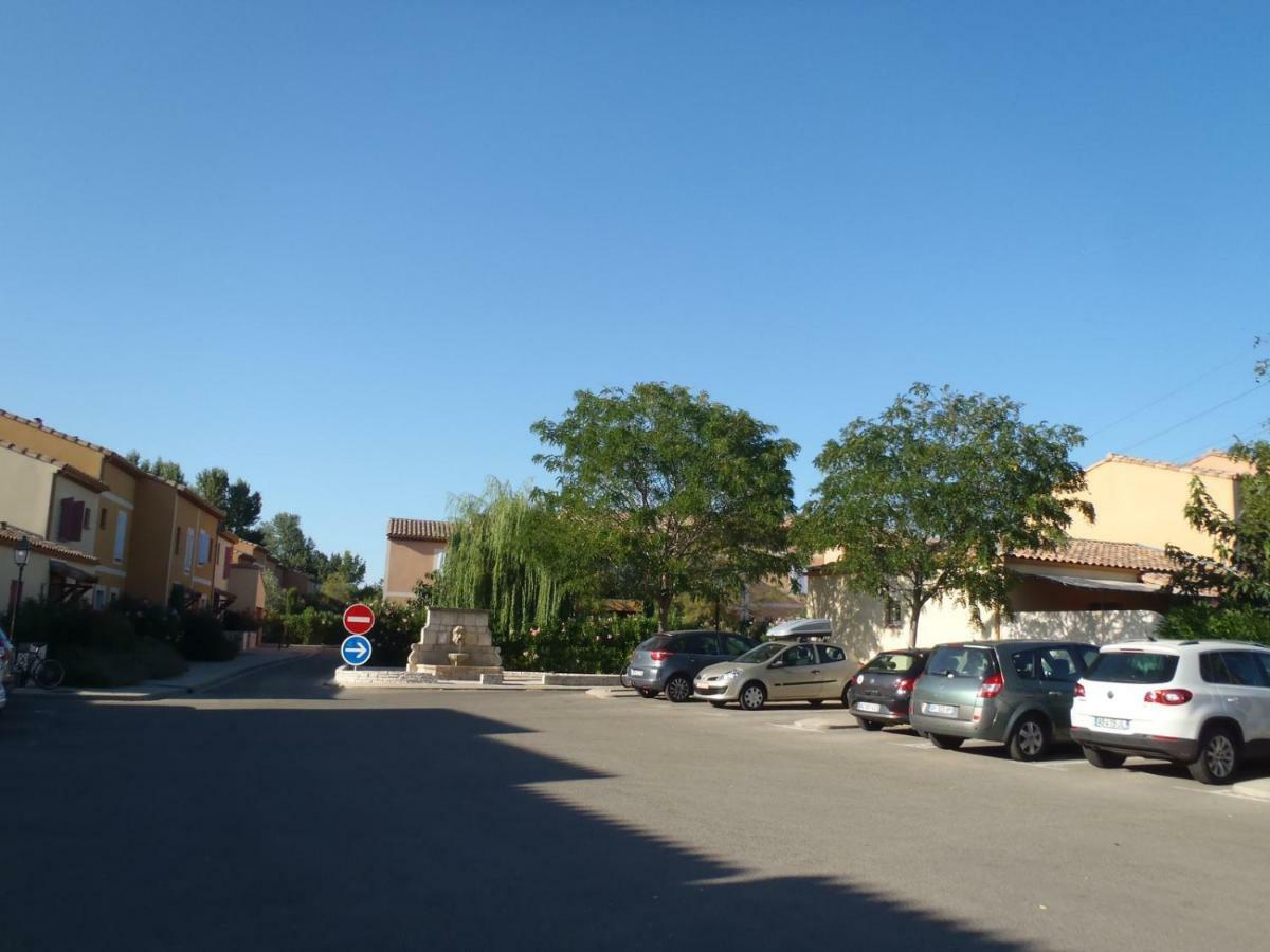 Appartement Dans La Residence Les Mazets De Camargue 阿爾勒 外观 照片
